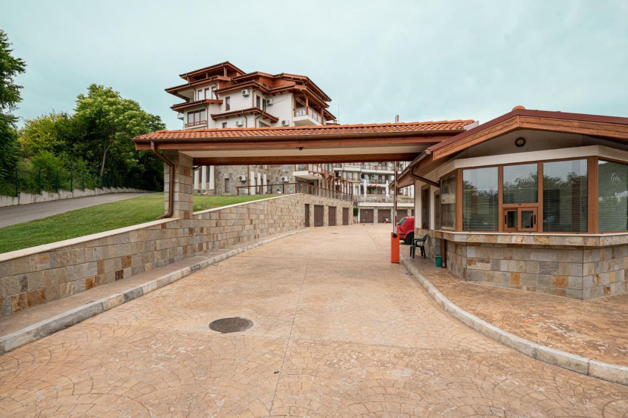 Апартамент За Гости Влади В Комплекс Garden Palace Bałczik Zewnętrze zdjęcie
